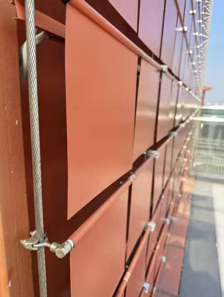 Dynamic Architectural Facade with Wind-Activated Tiles